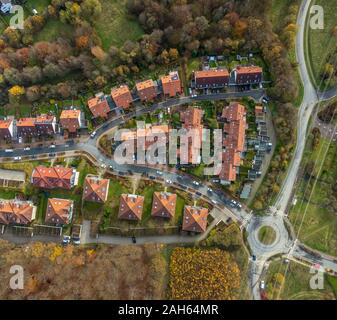 Photo aérienne, nouveau développement résidentiel zone Vogelberg-Kirchhahn,de tuiles rouges, Lüdenscheid, Märkischer Kreis, Sauerland, Rhine-Westpha Nord Banque D'Images