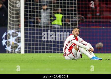 10-12-2019 : : * v Ajax Amsterdam Valencia : L-r : Hakim Ziyech d'Ajax Banque D'Images