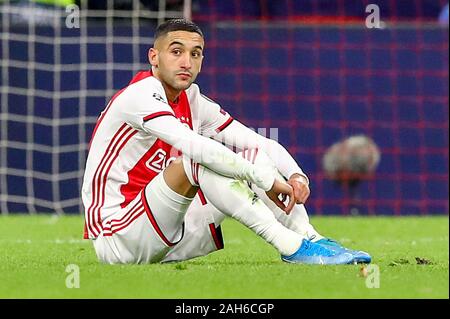 10-12-2019 : : * v Ajax Amsterdam Valencia : L-r : Hakim Ziyech d'Ajax Banque D'Images