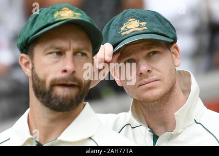 Melbourne, Australie. Dec 26, 2019. 26 décembre 2019 ; terrain de cricket de Melbourne, Melbourne, Victoria, Australie ; test international de cricket, de l'Australie contre la Nouvelle-Zélande, le test 2, Jour 1 ; Steve Smith, de l'Australie de prendre le domaine éditorial - recours au crédit : Action Plus Sport Images/Alamy Live News Banque D'Images