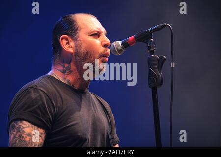 Italie Milan, 14 juin 2009,music festival'Rock dans Idro'à l'Idroscalo:Le chanteur et guitariste du groupe Social Distortion,Mike Ness . Banque D'Images