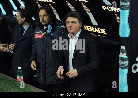 Milan Italie, 28 février 2011, 'G.Meazza San Siro Stadium, ' Campionato di Calcio 2010/2011 Série A, Milan AC - SSC Napoli Napoli : Le coach Walter Banque D'Images