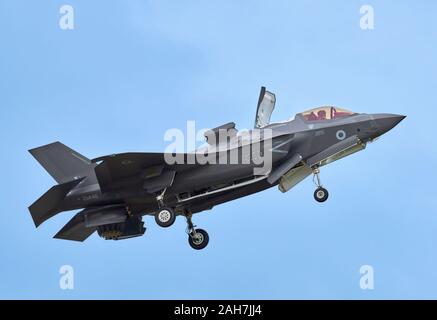 Lockheed Martin F-35 Lightning II planant Banque D'Images