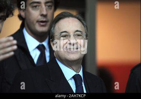 Milan, Italie, 03 novembre 2010, 'un' Siro Stadium,Ligue des Champions,2010/2011 AC Milan-Real Madrid CF : Florentino Perez, président du Real Madrid Banque D'Images