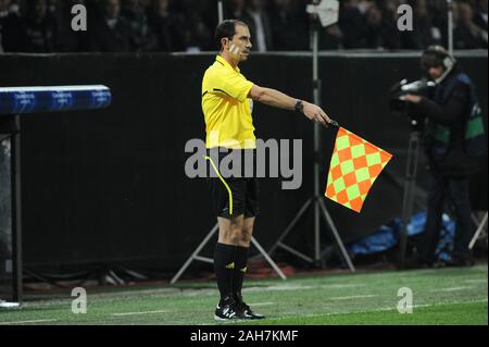Milan, Italie , 03 novembre 2010, 'un' Siro Stadium, Ligue des champions 2010/2011, l'AC Milan - Real Madrid CF : juge arbitre ,pendant le match Banque D'Images