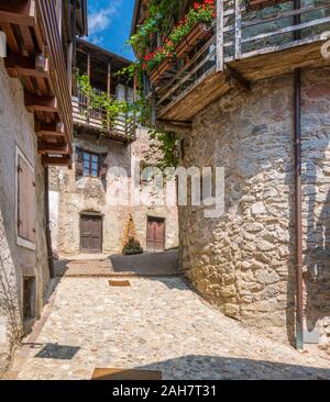 Le village pittoresque de Rango, dans la province de Trente, Trentin-Haut-Adige, Italie. Banque D'Images