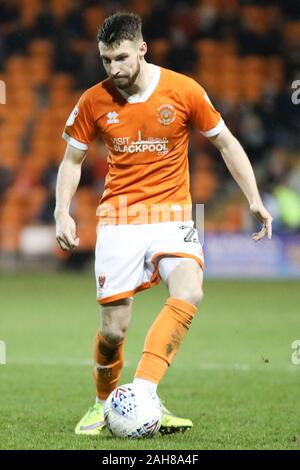 Blackpool, Royaume-Uni 26 Déc 2019.. BLACKPOOL, ANGLETERRE - 26 décembre James Mari de Blackpool FC en action au cours de la Sky Bet League 1 match entre Blackpool et Accrington Stanley à Bloomfield Road, Blackpool le jeudi 26 décembre 2019. (Crédit : Tim Markland | MI News) photographie peut uniquement être utilisé pour les journaux et/ou magazines fins éditoriales, licence requise pour l'usage commercial Crédit : MI News & Sport /Alamy Live News Banque D'Images