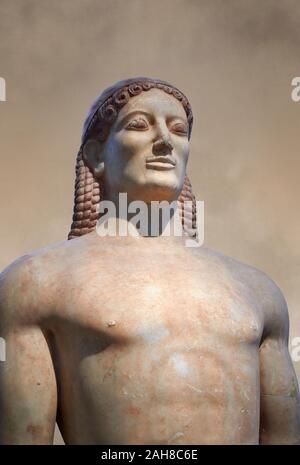 Mable Parian archaïque grecque ancienne statue d'un kouros, trouvés dans Anavyssos, Attique, vers 530 avant J.-C., Musée National Archéologique d'Athènes. Cat no 3851. Banque D'Images