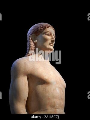 Mable Parian archaïque grecque ancienne statue d'un kouros, trouvés dans Anavyssos, Attique, vers 530 avant J.-C., Musée National Archéologique d'Athènes. Cat no 3851. Banque D'Images