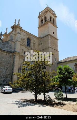 Vue extérieure de la cour extérieure du Real Monasterio de San Jerónimo de Granada à Grenade, Espagne. Banque D'Images