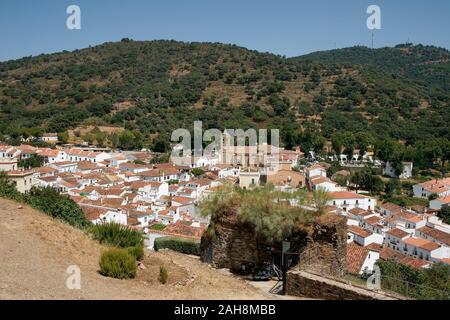 Almonaster la Real , villages de la province de Huelva Banque D'Images