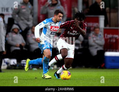 Milan, ITALIE - 23 novembre 2019 : Amin Younes et Franck Kessie en action pendant la série A 2019/2020 MILAN / NAPLES au stade San Siro. Banque D'Images