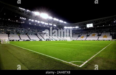 Turin, ITALIE - 10 novembre 2019: Vue générale à l'intérieur du stade avant la Serie A 2019/2020 JUVENTUS / MILAN au stade Allianz. Banque D'Images