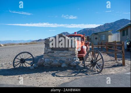 Wagons brûlés monument point de Stovepipe Wells, la Death Valley, Californie Banque D'Images