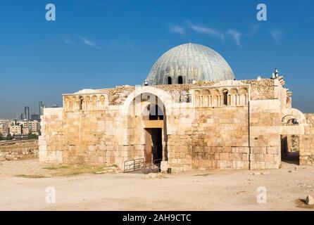 Mosquée des Omeyyades et le palais, La Citadelle d'Amman, Amman, Jordanie Banque D'Images