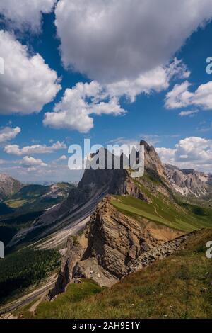 Vues de Seceda sur les montagnes Odle. Banque D'Images