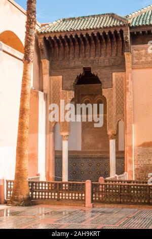 Chambre funéraire de Lalla Messaouda, tombeaux Saadiens à Marrakech, Maroc Banque D'Images