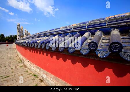 Le mur de l'ancienne architecture chinoise, sculpture en céramique Banque D'Images