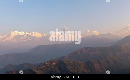 belle vue depuis dhambus, pokhara, népal Banque D'Images