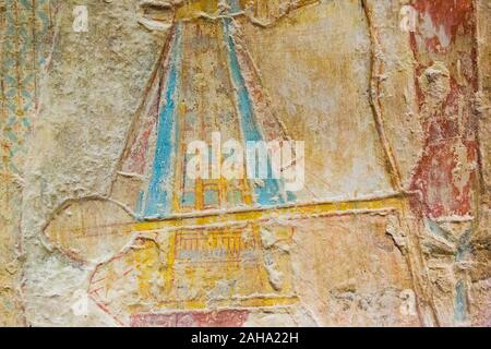 Egypte, temple de Beit El Wali, sur l'île, le lac Nasser Kalabsha. Début de construction de Ramses II, sauvé par l'UNESCO.Le roi, avec un chiffon de longe et mace. Banque D'Images