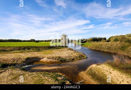 26.10.2019, Datteln, Rhénanie du Nord-Westphalie, Allemagne - Lippe, rivière et le développement de la plaine de la Lippe ici à l'Dattelner Muehlenbach, estuaire Banque D'Images