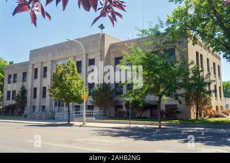 Miles City, Montana - Juillet 28, 2014 : le palais de justice du comté de Custer a été achevée en 1949 Banque D'Images