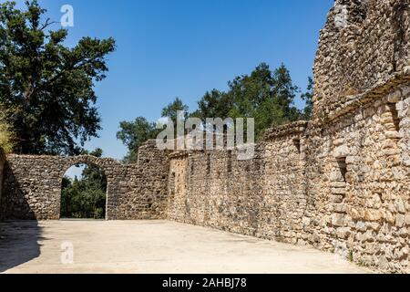Vue des ruines à l'intérieur du 12ème siècle château médiéval de Pombal, Coimbra, Portugal Banque D'Images