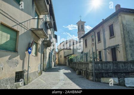 Centre historique de Orino, Campo dei Fiori, parc régional, Italie Banque D'Images