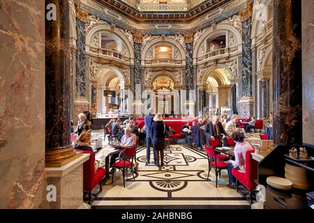 Le café à l'intérieur de Kunsthistorisches Museum. Vienne Autriche Banque D'Images