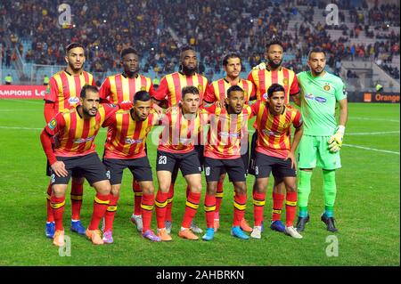 Rades, Tunis. Dec 27, 2019. Équipe de l'EST pendant le match est (Tunisie) vs QUE V Club (RD Congo) CAF Ligue des Champions de l'Afrique Total au stade de rades. Credit : Chokri Mahjoub/ZUMA/Alamy Fil Live News Banque D'Images