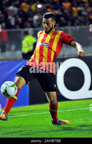 Rades, Tunis. Dec 27, 2019. Anis Badri de l'EST(8) en action pendant le match est (Tunisie) vs QUE V Club (RD Congo) CAF Ligue des Champions de l'Afrique Total au stade de rades. Credit : Chokri Mahjoub/ZUMA/Alamy Fil Live News Banque D'Images