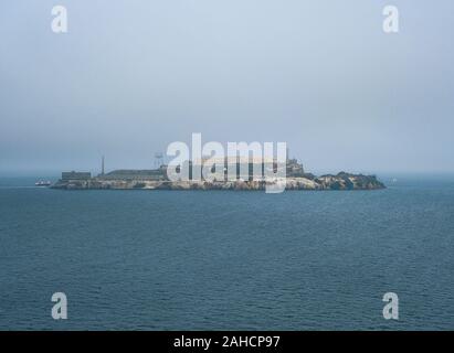 À travers le brouillard d'Alcatraz Banque D'Images