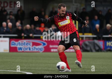 Sutton, Royaume-Uni. 28 Dec, 2019. Luke Wilkinson de Yeovil Town tir pendant le match de championnat national de Vanarama entre Sutton United et Yeovil Town au stade communautaire Chevaliers, Gander Green Lane, Sutton le samedi 28 décembre 2019. (Crédit : Jacques Feeney | Crédit : MI News & Sport /Alamy Live News Banque D'Images