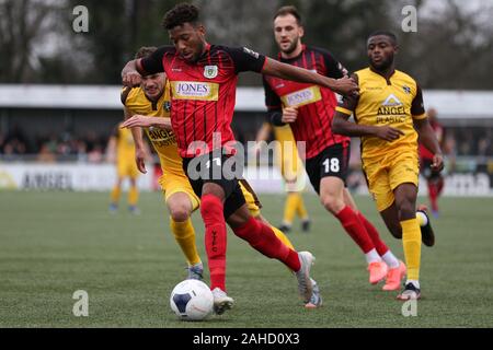 Sutton, Royaume-Uni. 28 Dec, 2019. Myles Hippolyte de Yeovil Town avec la balle pendant le match de championnat national de Vanarama entre Sutton United et Yeovil Town au stade communautaire Chevaliers, Gander Green Lane, Sutton le samedi 28 décembre 2019. (Crédit : Jacques Feeney | Crédit : MI News & Sport /Alamy Live News Banque D'Images