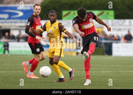 Sutton, Royaume-Uni. 28 Dec, 2019. Myles Hippolyte de Yeovil Town tir pendant le match de championnat national de Vanarama entre Sutton United et Yeovil Town au stade communautaire Chevaliers, Gander Green Lane, Sutton le samedi 28 décembre 2019. (Crédit : Jacques Feeney | Crédit : MI News & Sport /Alamy Live News Banque D'Images