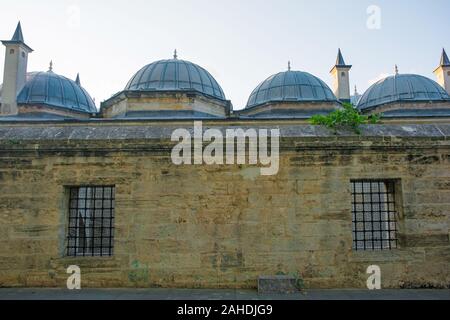 Un mur dans le 16e siècle, la plus grande Mosquée de Suleymaniye mosquée ottomane à Istanbul, Turquie Banque D'Images