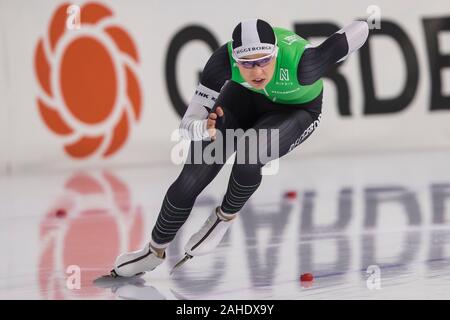 Heerenveen, aux Pays-Bas. 28 Dec, 2019. HEERENVEEN, Patinoire Thialf, 28-12-2019, la saison 2019/2020, le néerlandais par distances individuelles des Championnats. 500m dames, Jutta Leerdam pendant le match NK par distances individuelles 28 décembre Crédit : Pro Shots/Alamy Live News Banque D'Images