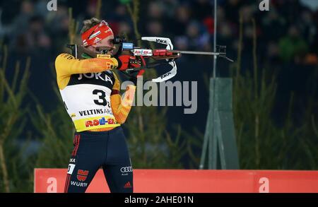 Schalke, Deutschland. 28 Dec, 2019. firo : 28.12.2019 Sports d'hiver : le Biathlon Biathlon JOKA Schalke World Team Challenge Benedikt Doll (GER) | Conditions de crédit dans le monde entier : dpa/Alamy Live News Banque D'Images