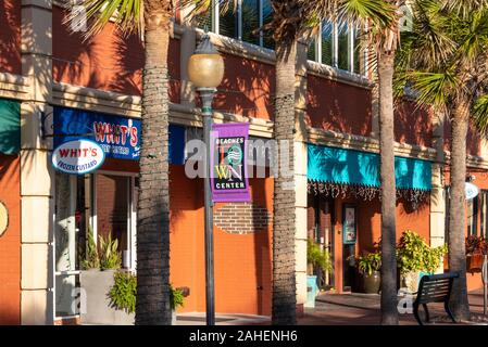 Restaurants de plages Centre ville à Atlantic Beach, en Floride. (USA) Banque D'Images