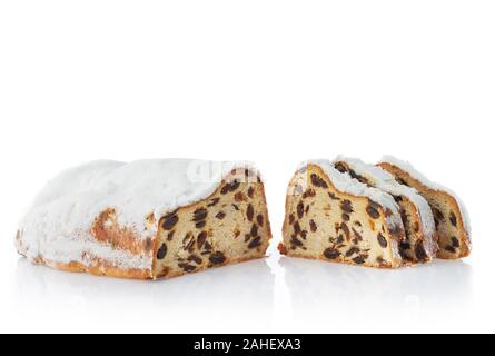 Noël allemand stollen boulangerie isolé sur fond blanc Banque D'Images