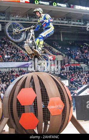 SHEFFIELD, Angleterre - le 28 décembre, la paix Jack UK (Sherco) sur la planète pendant le 25e anniversaire à l'essai Sheffield Indoor Arena Sheffield, FlyDSA le samedi 28 décembre 2019. (Crédit : Ian Charles | MI News) Credit : MI News & Sport /Alamy Live News Banque D'Images