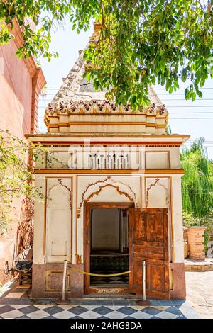 Islamabad Saidpur Vue pittoresque village historique de Temple complexe sur un ciel bleu ensoleillé Jour Banque D'Images