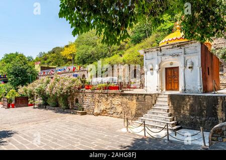 Islamabad Saidpur Vue pittoresque village historique de Temple complexe sur un ciel bleu ensoleillé Jour Banque D'Images