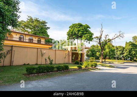 Islamabad Villa Résidentiel Domaine de gens riches, vue à couper le souffle pittoresque au ciel bleu ensoleillé Jour Banque D'Images