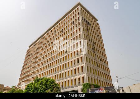 Pb de Karachi Custom House vue à couper le souffle pittoresque de la Direction générale de l'édifice, sur un jour nuageux Banque D'Images