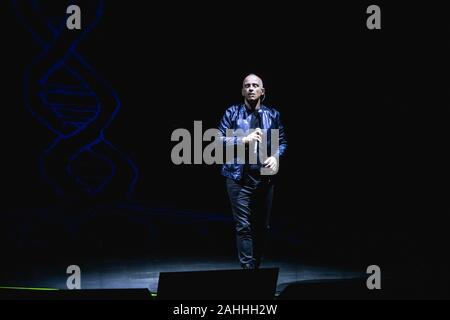 Vérone, Italie. Sep 11, 2019. Eros Ramazzotti lors d'Eros Ramazzotti - Vita ce n'é World Tour à l'Arène de Vérone, Italie, 11 Septembre 2019 : Crédit Photo Agency indépendante/Alamy Live News Banque D'Images