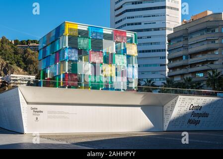 Malaga, Espagne - décembre 4, 2018 : musée contemporain Centre Pompidou à Malaga, Andalousie, espagne. C'est célèbre culture centre est installé à la nouvelle po Banque D'Images