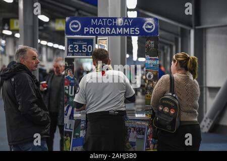 28 décembre 2019, American Express Community Stadium, Brighton et Hove, Angleterre, Premier League, Brighton et Hove Albion v Bournemouth : jour de match à Brighton pour 1230 ko Crédit : Phil Westlake/News Images Banque D'Images