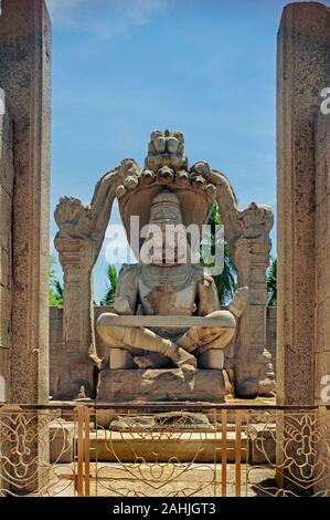 05 juin 2008 Ugra, Narsimha idol , mi-homme mi-lion Hampi Vijayanagar ruins , Karnataka , Inde Banque D'Images