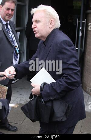 Beatles Manger George Martin et Mike McCartney à Liverpool Credit Ian FairBrother/Alay stock Photos Banque D'Images